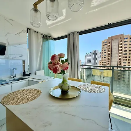 Kronos 19 Deluxe Golden Horizon Apartmán Benidorm